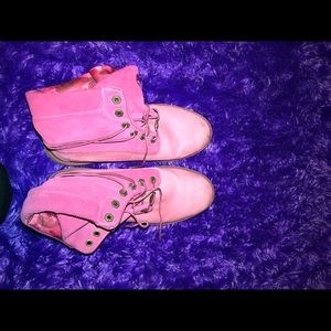 LIMITED EDITION PINK TIMBS!!!!